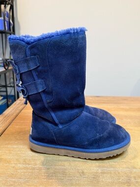 UGG Women’s Allegro Bow Sheepskin Upper UGGpure Insole Navy Sz 7
